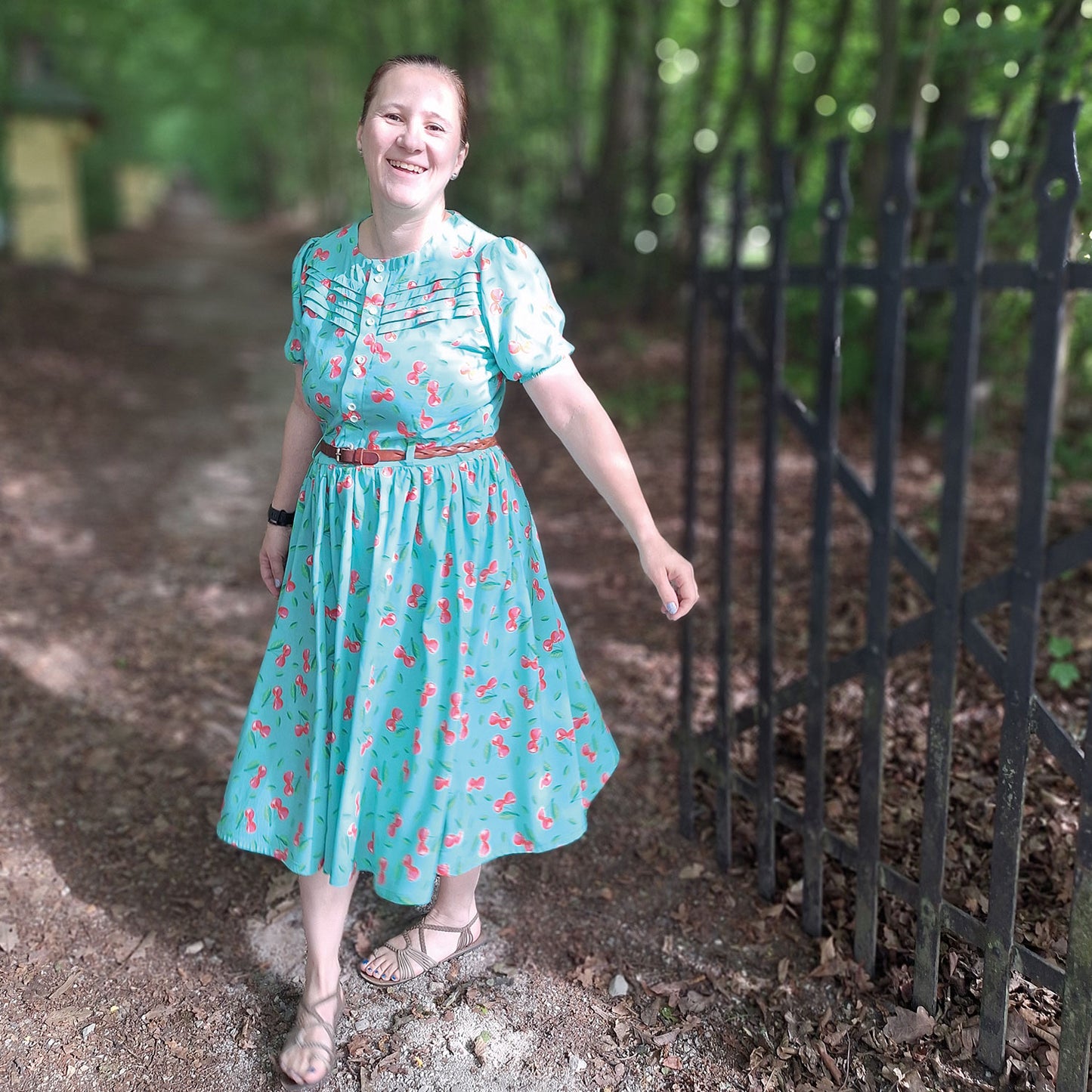 schnittmuster. BRYNJA | Biesenkleid